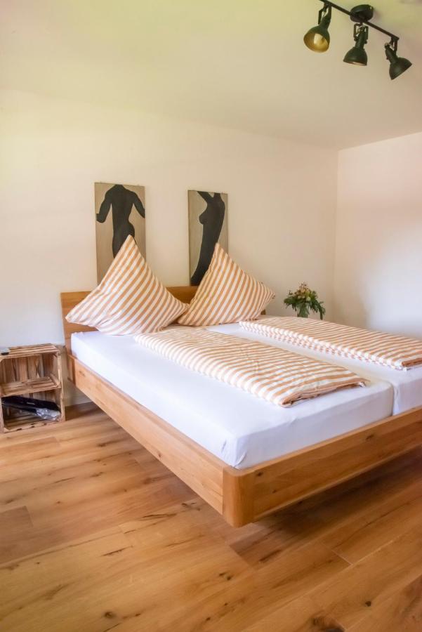 Haus Nilson Apartment Генгенбах Екстериор снимка