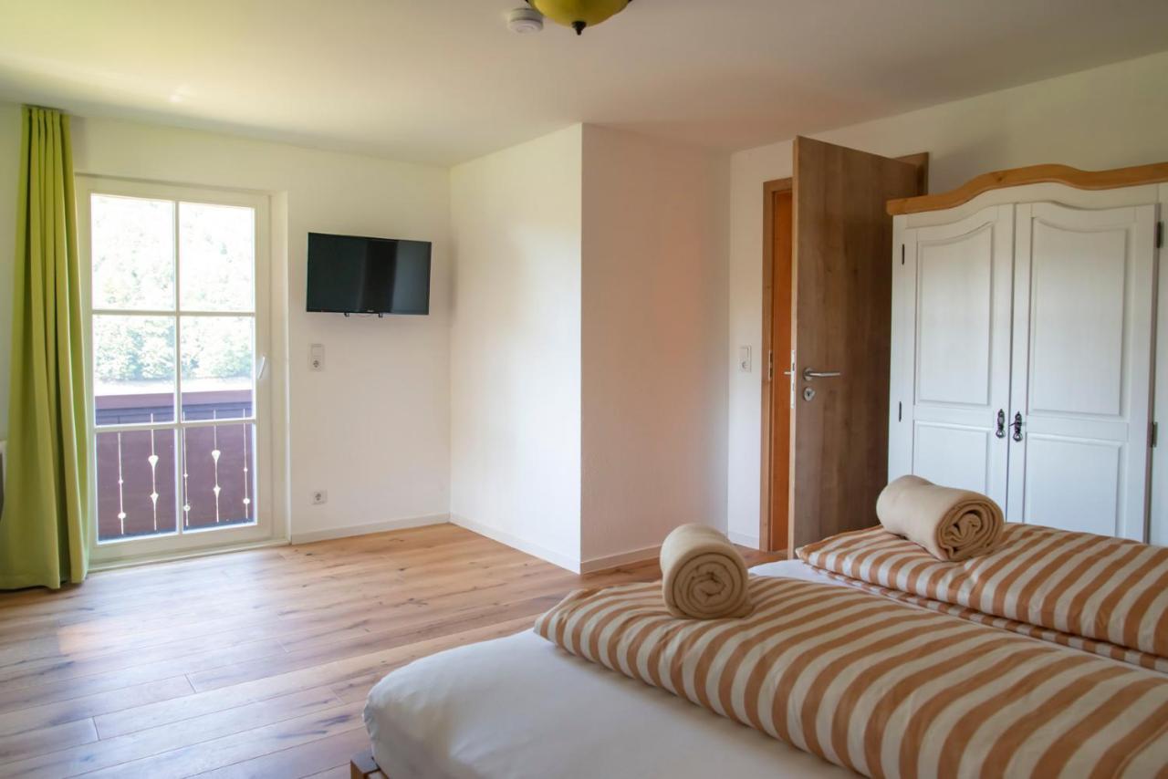 Haus Nilson Apartment Генгенбах Екстериор снимка